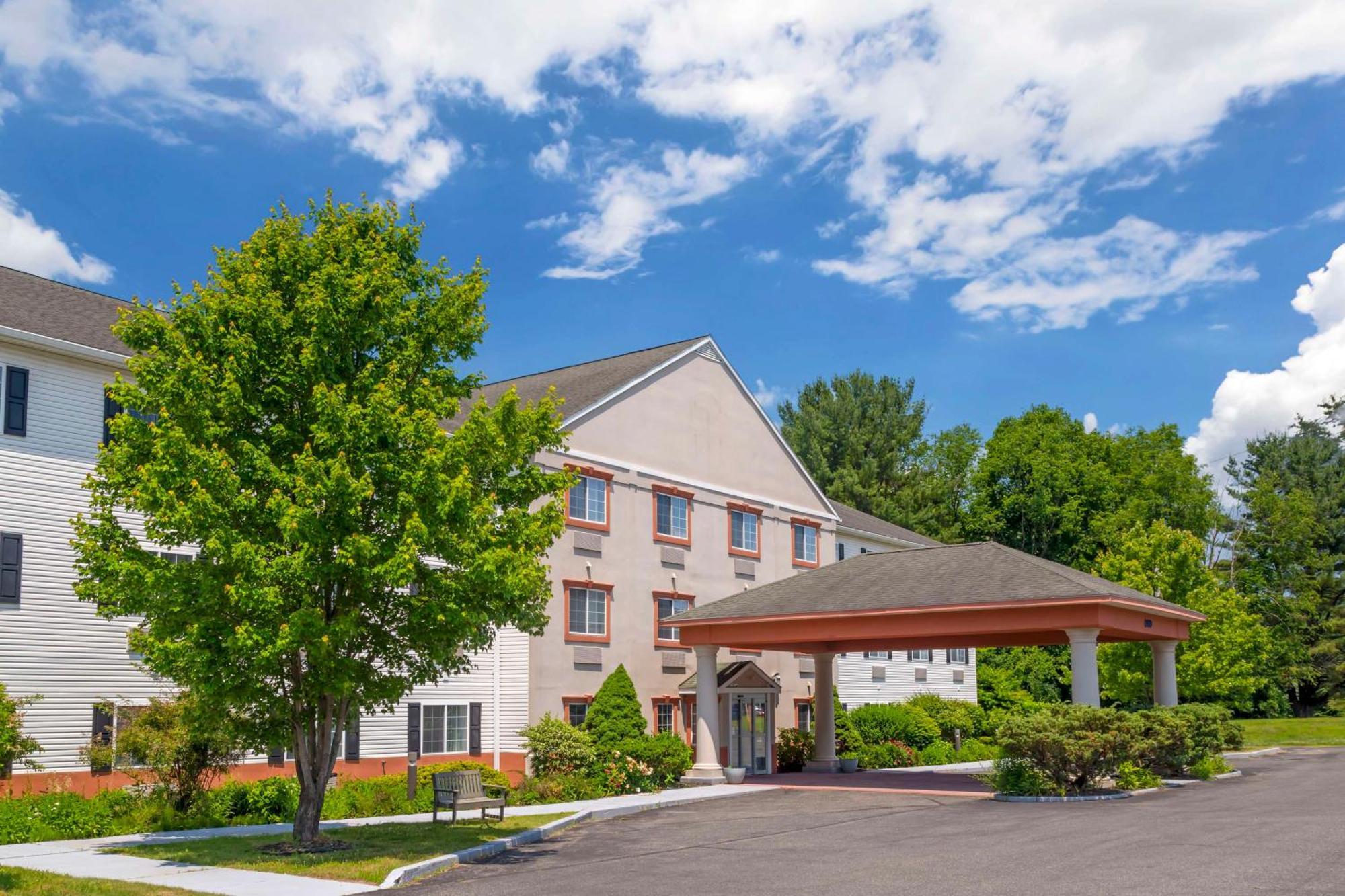 Best Western Plus Berkshire Hills Inn&Suites Pittsfield Exterior foto
