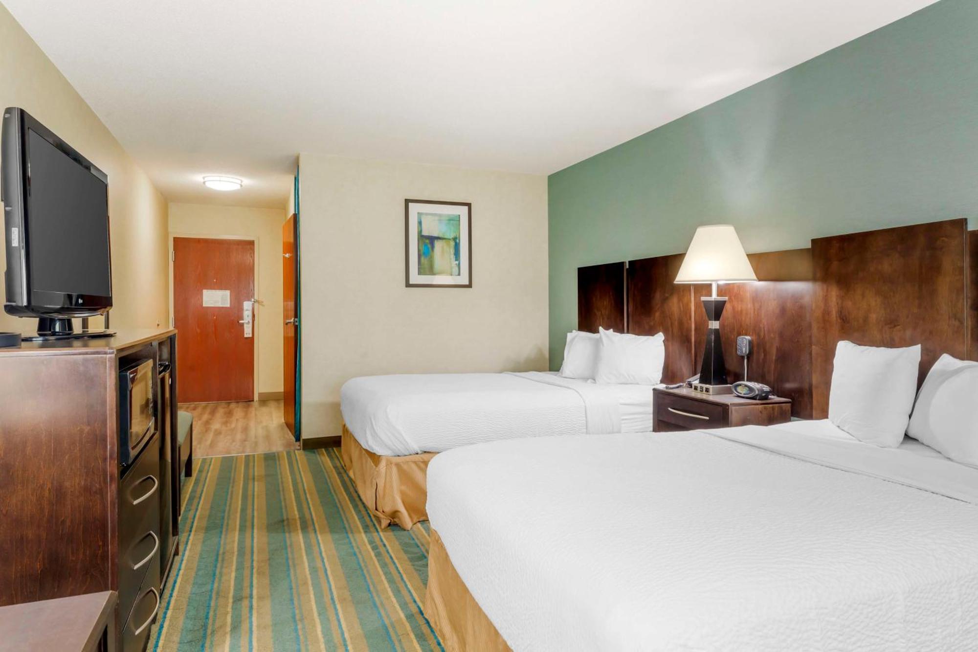 Best Western Plus Berkshire Hills Inn&Suites Pittsfield Exterior foto