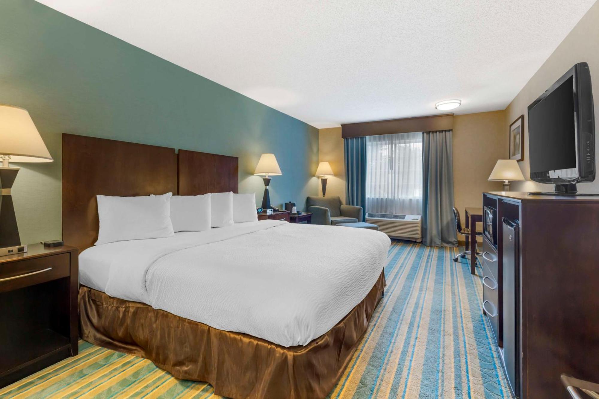 Best Western Plus Berkshire Hills Inn&Suites Pittsfield Exterior foto