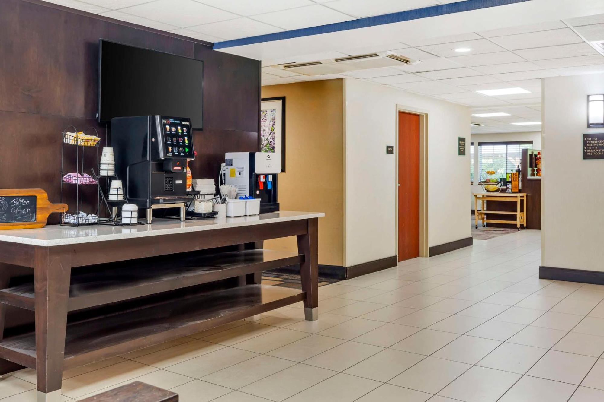 Best Western Plus Berkshire Hills Inn&Suites Pittsfield Exterior foto