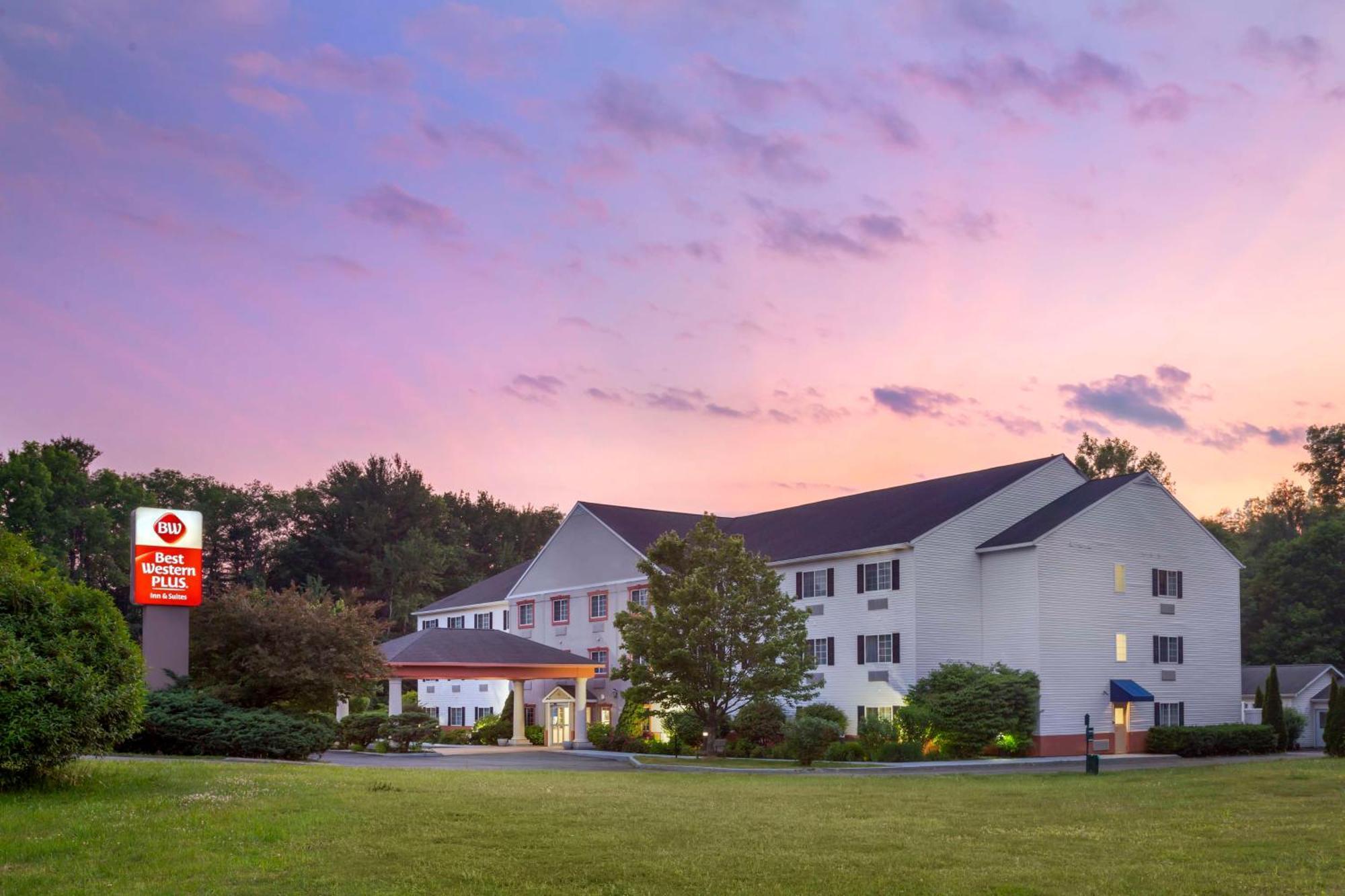 Best Western Plus Berkshire Hills Inn&Suites Pittsfield Exterior foto